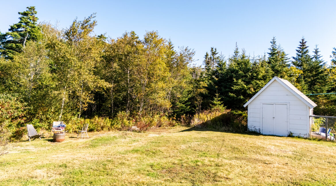 2099ComeausHillRoad-2