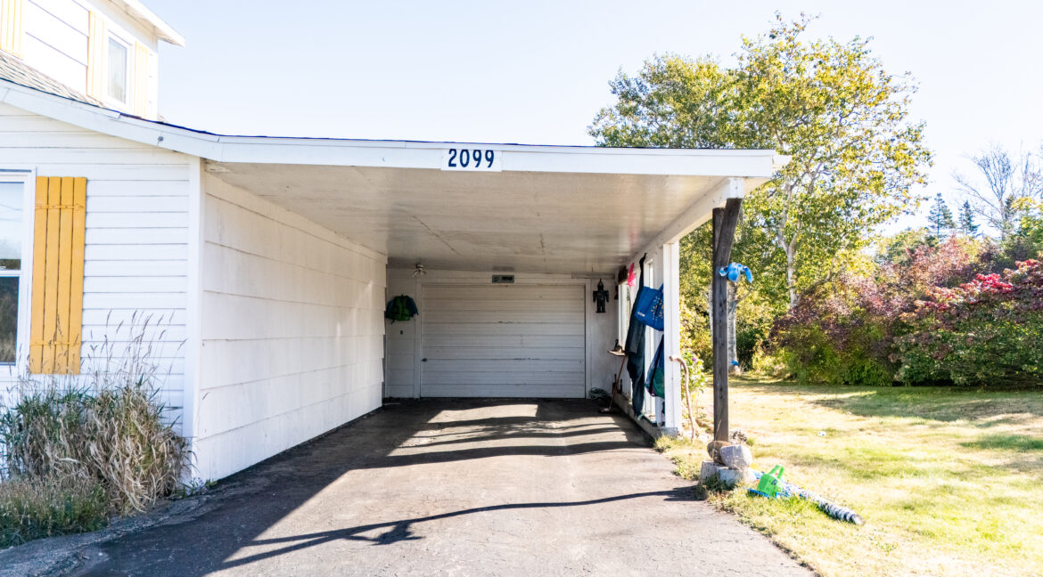 2099ComeausHillRoad-5